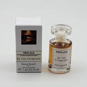 Maison Margiela By the Fireplace Mini Travel Size 7 ml / 0.2 oz